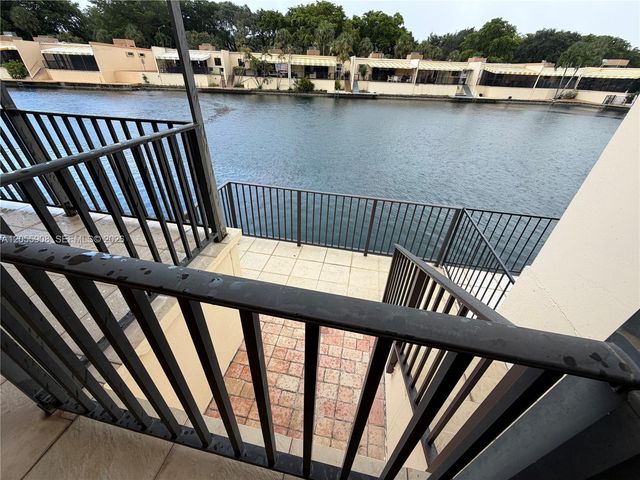 6932 Crown Gate Drive, Miami Lakes, FL 33014