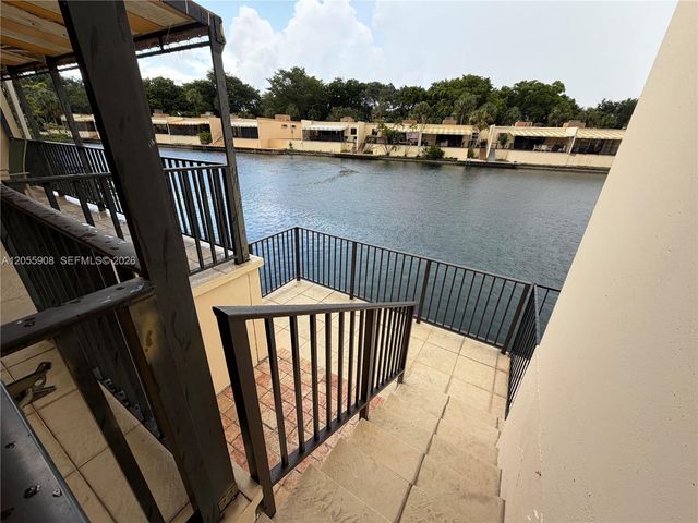 6932 Crown Gate Drive, Miami Lakes, FL 33014