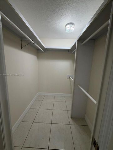 6932 Crown Gate Drive, Miami Lakes, FL 33014