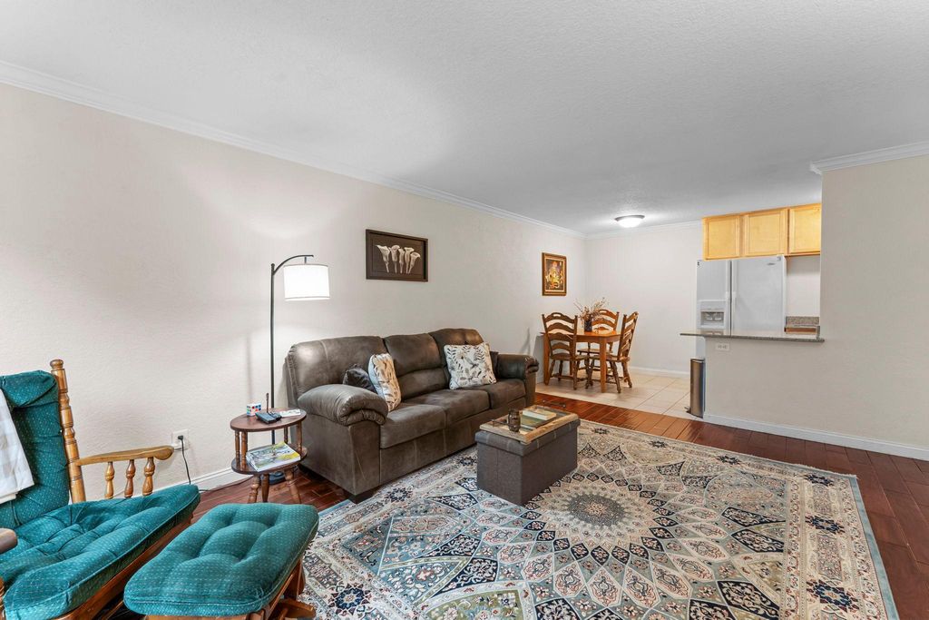 3120 Hennepin Avenue 106, Minneapolis, MN 55408 — photo 5