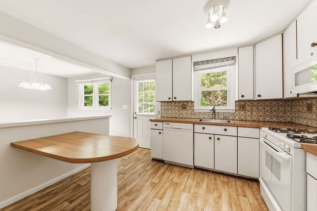54 Ross Ave, Stoughton, MA 02072