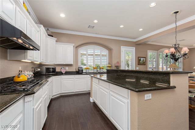 305 Round Stone Court, Las Vegas, NV 89145