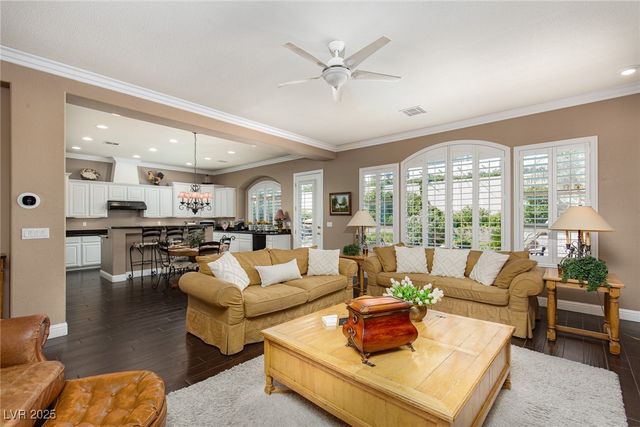 305 Round Stone Court, Las Vegas, NV 89145