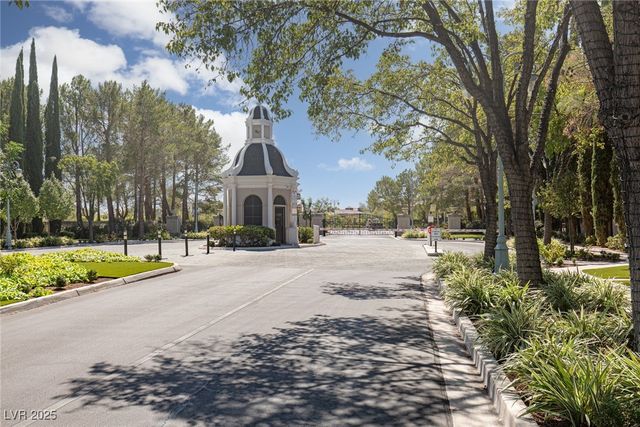 305 Round Stone Court, Las Vegas, NV 89145