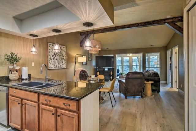 200 Golf View Drive 5, Branson, MO 65616