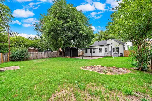 1122 NW Laird Ave, Lawton, OK 73507