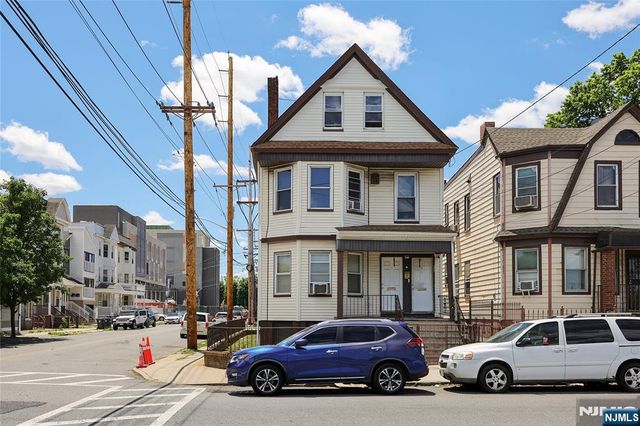 114 9th Avenue, Newark, NJ 07107
