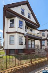 114 9th Avenue, Newark, NJ 07107
