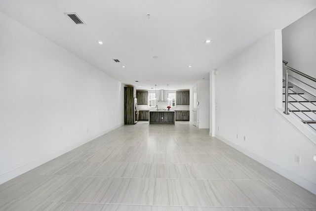 51 NW 4th Avenue, Delray Beach, FL 33444