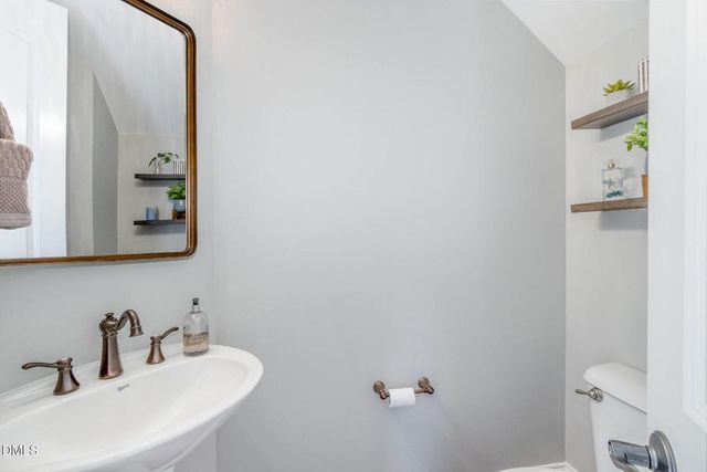 8517 Stonechase Drive, Raleigh, NC 27613