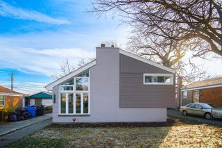1009 W 129th Place, Chicago, IL 60643