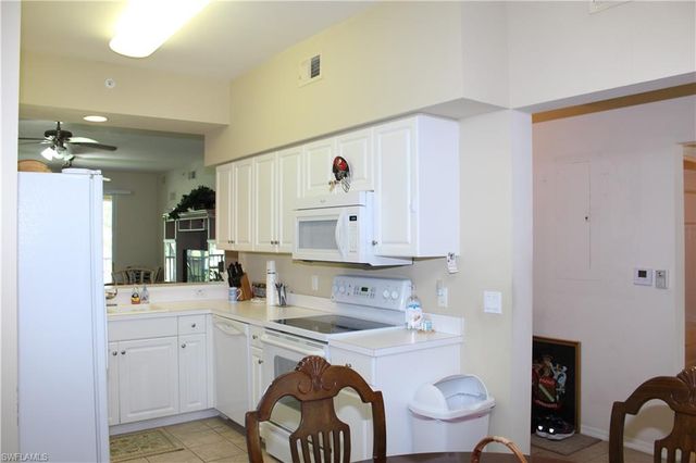 2710 Cypress Trace CIR # 3029, Naples, FL 34119