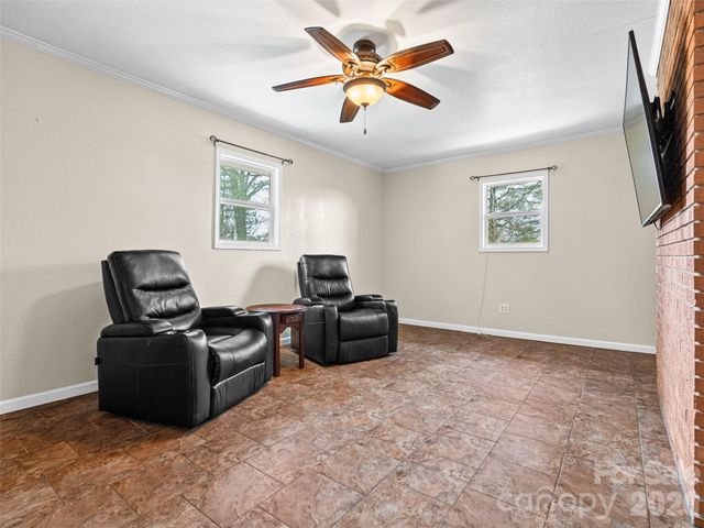 1034 S Orchard Road, Flat Rock, NC 28731