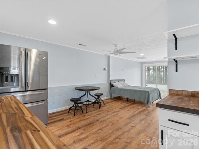 1034 S Orchard Road, Flat Rock, NC 28731