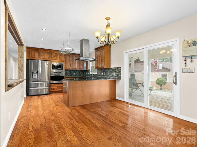 1034 S Orchard Road, Flat Rock, NC 28731