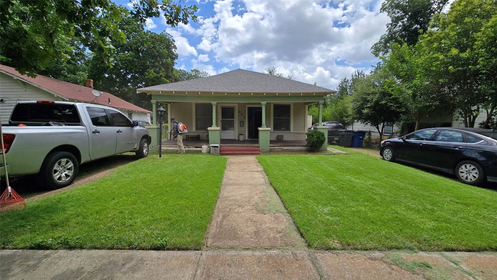 922 Hollywood Avenue, Dallas, TX 75208 — exterior