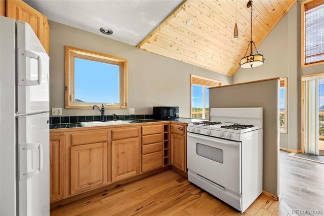 1689 Grand Teton Drive, Hartsel, CO 80449