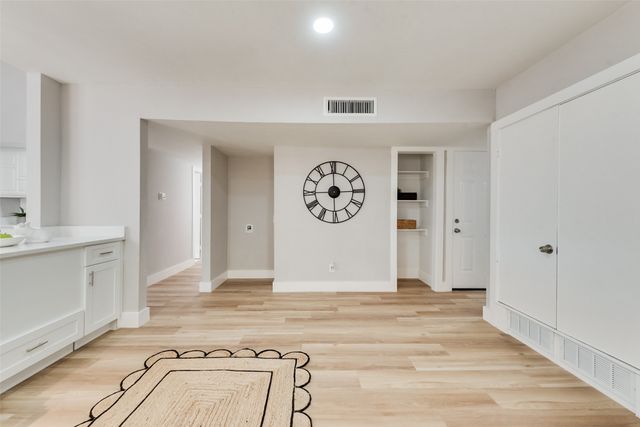3422 Knoll Point Drive, Garland, TX 75043