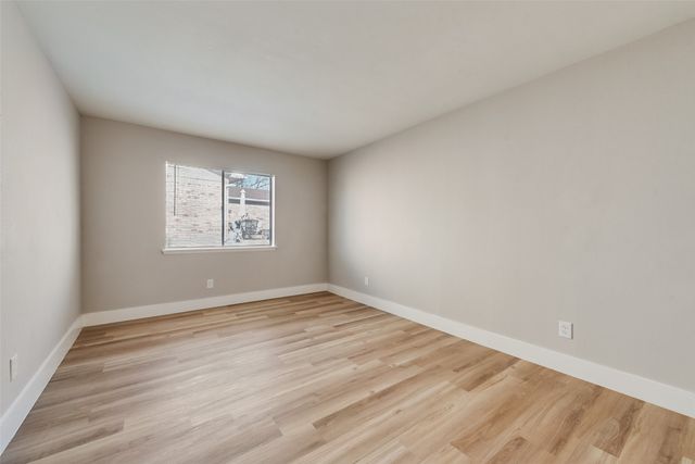 3422 Knoll Point Drive, Garland, TX 75043