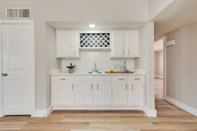 3422 Knoll Point Drive, Garland, TX 75043
