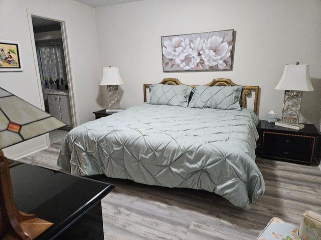 105 Lake Pine Circle B-2, Greenacres, FL 33463