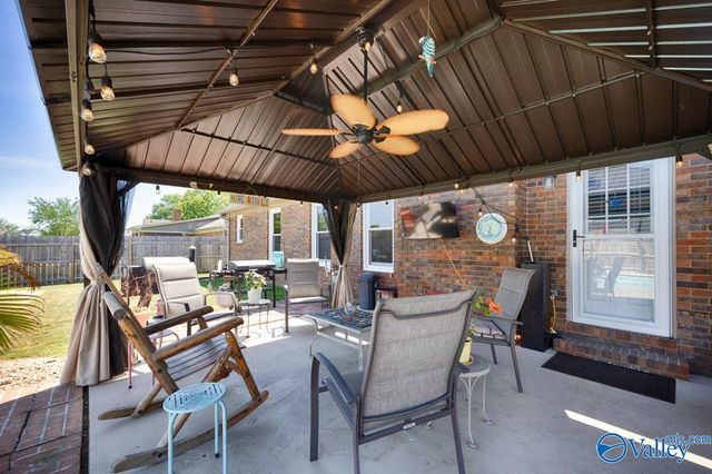 2216 Lancelot Drive SW, Decatur, AL 35603