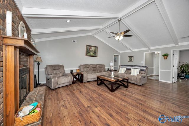 2216 Lancelot Drive SW, Decatur, AL 35603