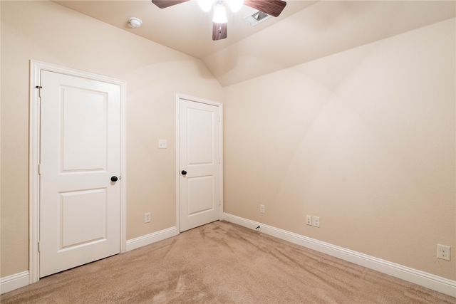 210 Cool Meadows Lane, Red Oak, TX 75154