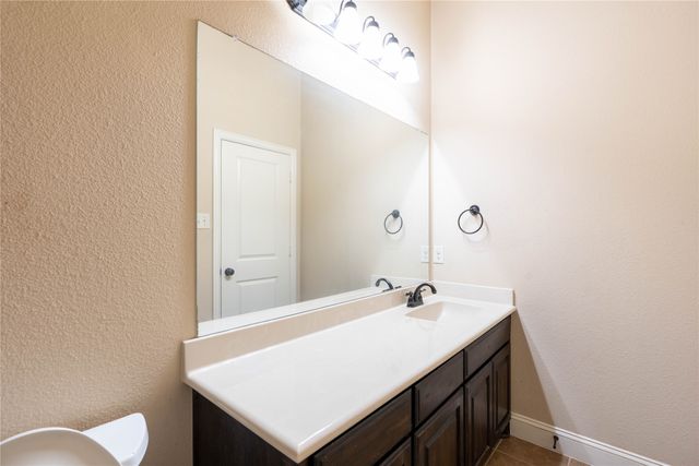 210 Cool Meadows Lane, Red Oak, TX 75154