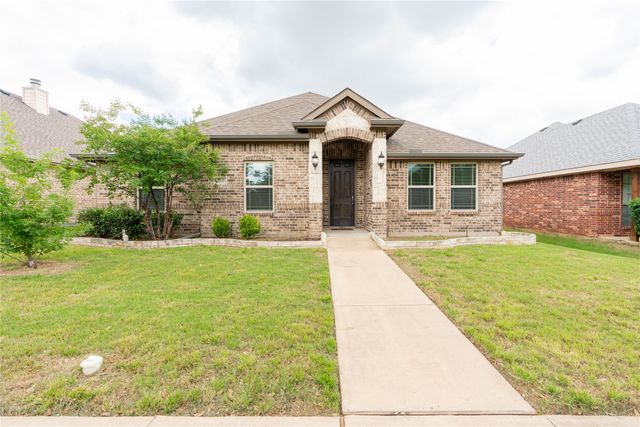 210 Cool Meadows Lane, Red Oak, TX 75154