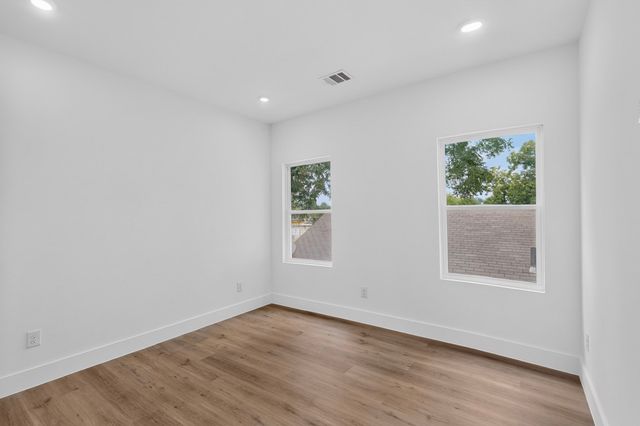 5104 Philip Avenue, Dallas, TX 75223
