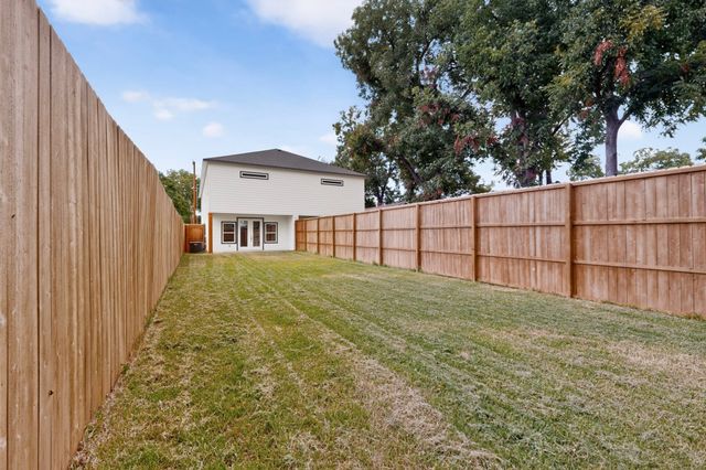5104 Philip Avenue, Dallas, TX 75223