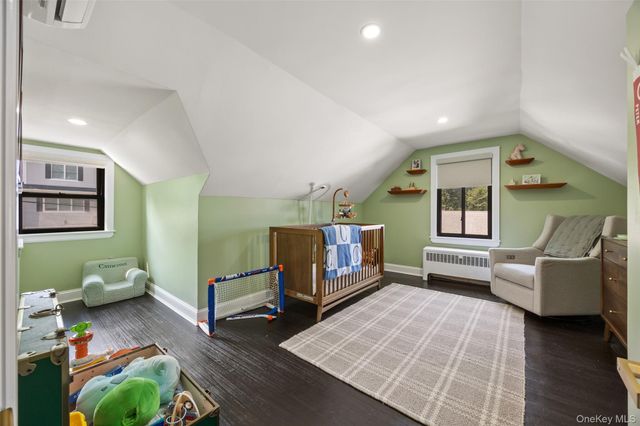 27 Clarendon Road, Scarsdale, NY 10583