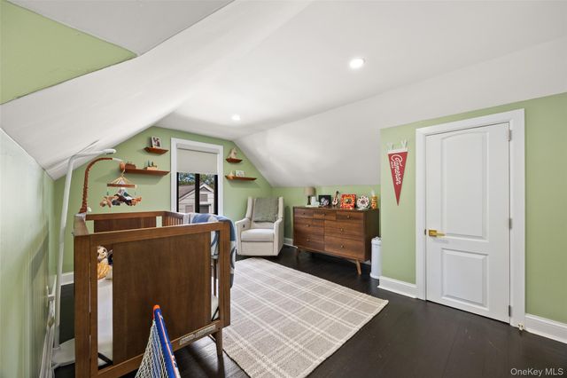 27 Clarendon Road, Scarsdale, NY 10583