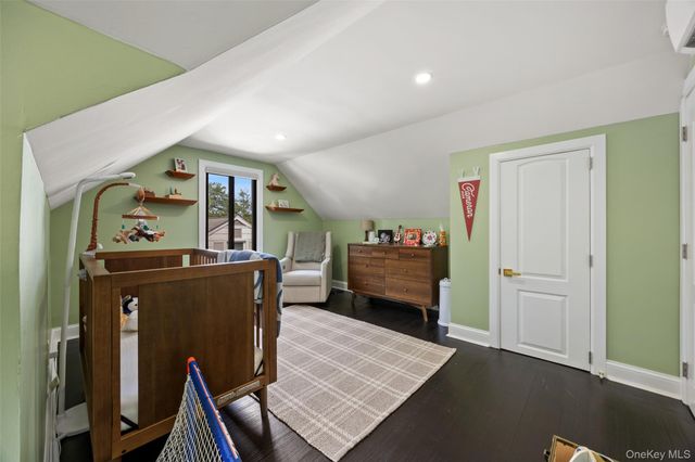 27 Clarendon Road, Scarsdale, NY 10583