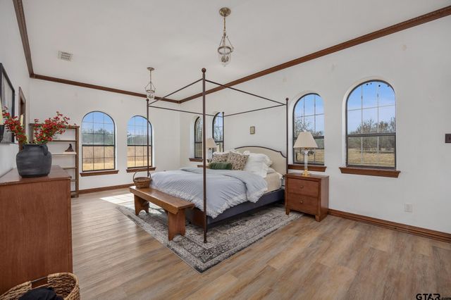 19275 County Road 3411, Chandler, TX 75758