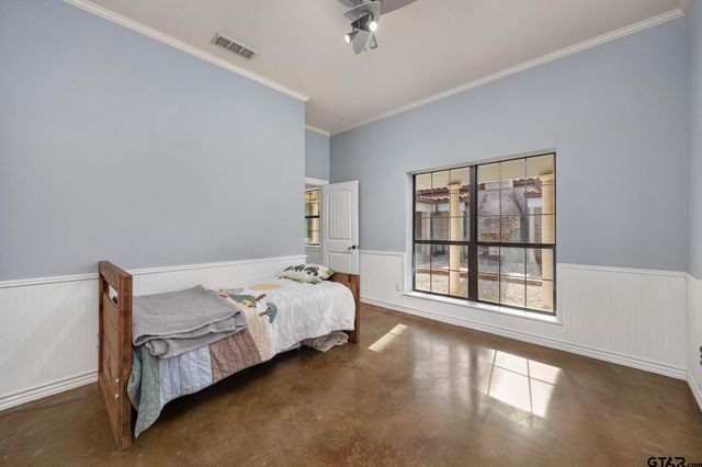 19275 County Road 3411, Chandler, TX 75758