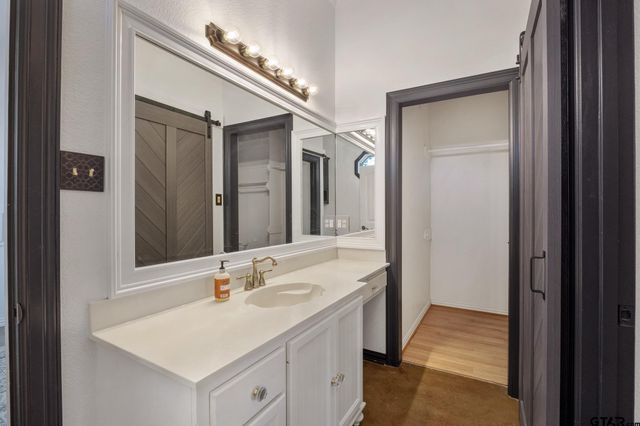 19275 County Road 3411, Chandler, TX 75758