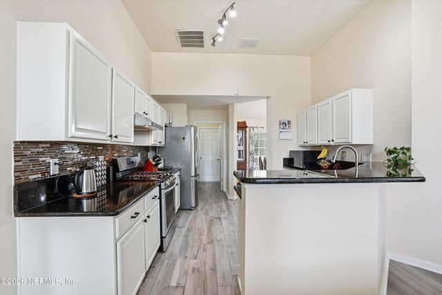 2130 KNOTTINGHAM TRACE Lane, Jacksonville, FL 32246