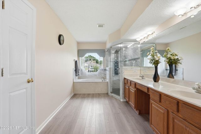 2130 KNOTTINGHAM TRACE Lane, Jacksonville, FL 32246