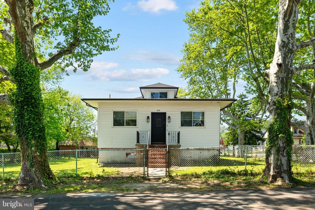 848 CEDAR AVE, Bensalem, PA 19020