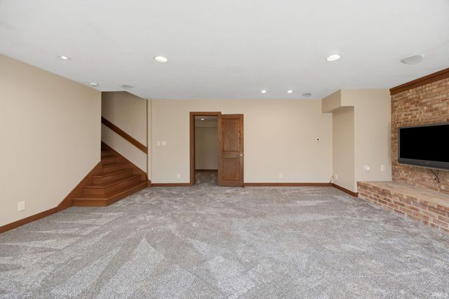 220 Pawnee Drive, West Lafayette, IN 47906