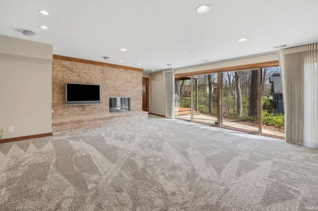 220 Pawnee Drive, West Lafayette, IN 47906