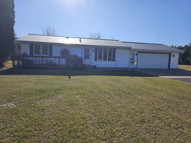 W6541 PORTERS LAKE ROAD, Wautoma, WI 54982