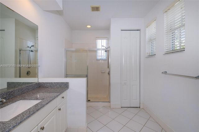 604 SW 147th Ave 1-37, Pembroke Pines, FL 33027