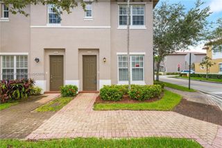 604 SW 147th Ave 1-37, Pembroke Pines, FL 33027