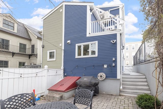 66 School St, Boston, MA 02129