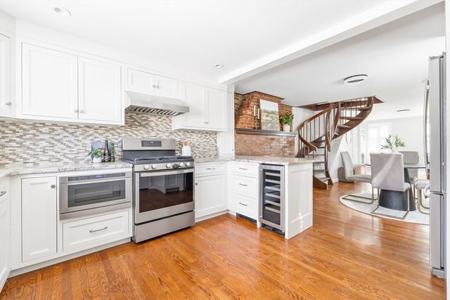 66 School St, Boston, MA 02129