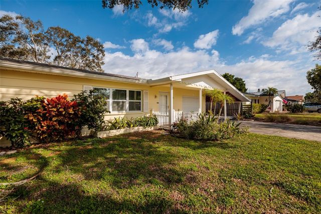 13877 94TH AVENUE, Seminole, FL 33776