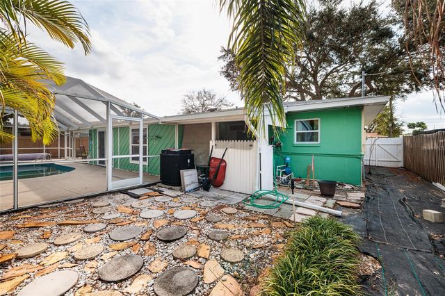 13877 94TH AVENUE, Seminole, FL 33776